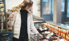 Врач назвала продукты, которые могут вызвать неприятный запах тела