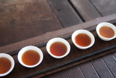 Учёные объяснили, почему домашний чай полезнее готовых напитков