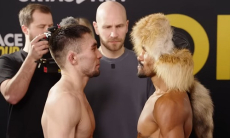 Соперник казахстанского чемпиона в «европейском UFC» вышел на дуэль взглядов в тымаке. Видео