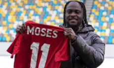 «Скупает всё, что дорого стоит». Траты Казахстана на футбольных пенсионеров вызвали смех 