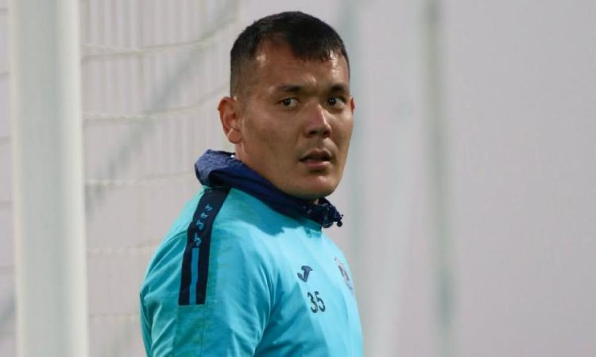 Казахстанский голкипер отказал зарубежному клубу ради КПЛ