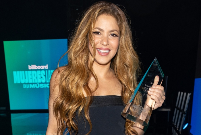 ​ Шакира побила рекорд всех времен и возглавила рейтинг латино-гастролёров