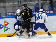 Фоторепортаж с матча КХЛ «Адмирал» — «Барыс» 1:4