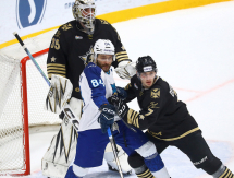 Фоторепортаж с матча КХЛ «Адмирал» — «Барыс» 1:4