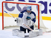 Фоторепортаж с матча КХЛ «Адмирал» — «Барыс» 1:4