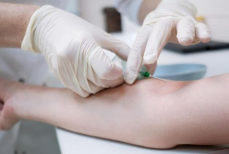 Онколог раскрыл, какие обследования важно проходить людям после 40 лет