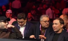 Геннадий Головкин встретился с Турки Аль аш-Шейхом и вышел на ринг с легендами бокса. Видео