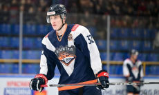 Уроженец Казахстана помог команде победить в матче ВХЛ 