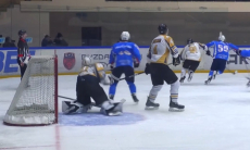 Видеообзор драматичного матча с девятью шайбами в чемпионате Казахстана 