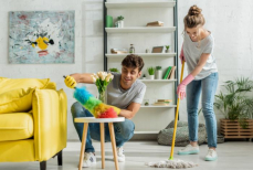 Эксперт по гигиене рассказала о нюансах уборки квартиры зимой