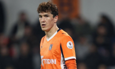 Травмой обернулся матч «Башакшехира» футболисту сборной Узбекистана