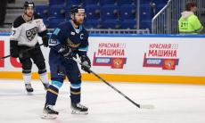 Хоккеист сборной Казахстана дебютировал в европейской команде в матче за титул