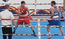 Травмой обернулся бой казахстанского боксёра за финал турнира в Испании