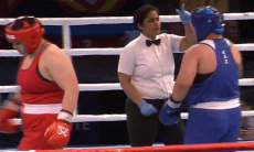 Казахстанский финал турнира по боксу в Испании завершился нокдаунами и нокаутом