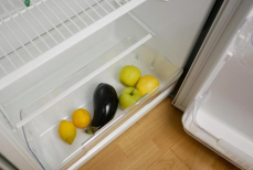 Где в холодильнике хранить мясо, молоко и овощи — объяснил эксперт