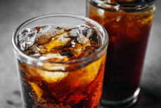 Врач опроверг все мифы о диетической коле и рассказал правду о напитке