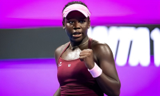 «Делить с ней корт — большая честь». Мбоко высказалась о победе над Рыбакиной