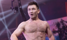 Казахстанский боец ворвался в топ-5 рейтинга топовой лиги после яркого дебюта