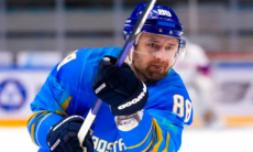 Хоккеист сборной Казахстана набрал первые очки в Европе