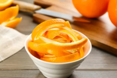 Есть ли опасность в апельсиновой кожуре — ответ специалиста