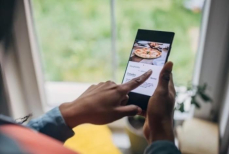 Врач назвал риски для тех, кто часто пользуется доставкой готовой еды