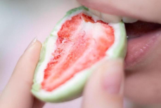 Выглядит как фрукт, работает как фастфуд — вся правда о лаймберри