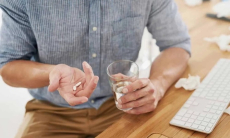 Почему лекарства нельзя запивать чаем или кофе?