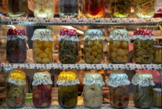 Заготовки возвращаются — что стоит за новым кухонным трендом