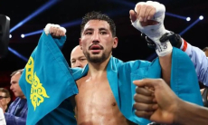 Команда Жанибека Алимханулы отреагировала на годичную дисквалификацию от WBO