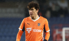 Европейский клуб принял решение по футболистам сборной Узбекистана