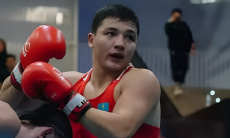 Британский эксперт объяснил поражение Казахстана от Индии в финале турнира по боксу