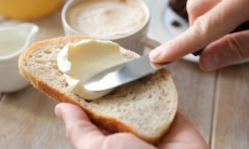 Масло на хлебе. Есть ли польза в классическом бутерброде