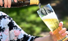 Как отличить обычное употребление алкоголя от риска расстройства — объясняет врач