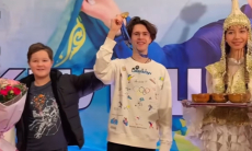 Михаила Шайдорова торжественно встретили в Алматы. Видео