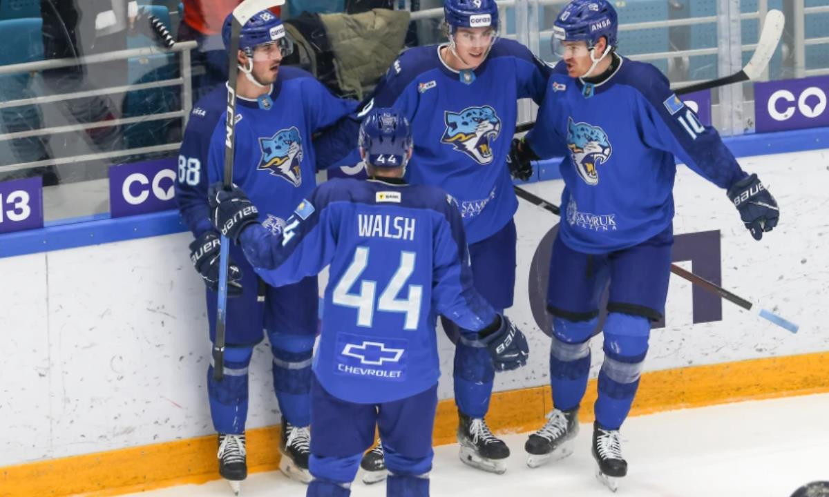 «Хорошо получаются игры с топовыми командами». Лидер «Барыса» оценил ситуацию в КХЛ