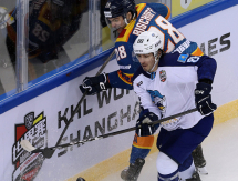 Фоторепортаж с матча КХЛ «Шанхай Дрэгонс» — «Барыс» 4:8