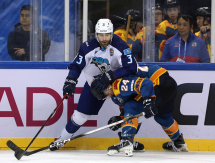 Фоторепортаж с матча КХЛ «Шанхай Дрэгонс» — «Барыс» 4:8