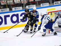 Фоторепортаж с матча КХЛ «Адмирал» — «Барыс» 6:2