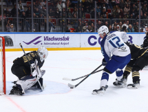 Фоторепортаж с матча КХЛ «Адмирал» — «Барыс» 6:2