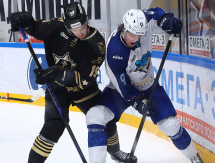 Фоторепортаж с матча КХЛ «Адмирал» — «Барыс» 6:2