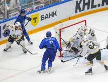 Фоторепортаж с матча КХЛ «Барыс» — «Адмирал» 2:6