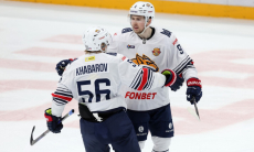 Хоккеист сборной Казахстана оценил свой гол и объяснил неудачи в топ-клубе КХЛ