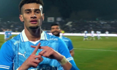 Видеообзор матча Премьер-Лиги с четырьмя голами и решающим пенальти на 92-й