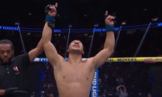 Боец из Казахстана сотворил сенсацию в UFC