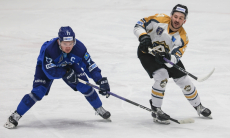 11 шайб выявили последнего полуфиналиста чемпионата Казахстана