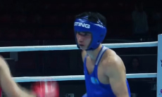 Раздельным решением закончился бой Казахстан — Украина на историческом турнире по боксу