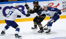 Фоторепортаж с матча КХЛ «Адмирал» — «Барыс» 6:2