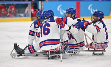 Разгромом закончился хоккейный финал США — Канада на Паралимпиаде-2026
