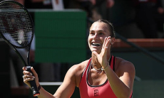 Соболенко объяснила смену ракетки в финальном матче против Рыбакиной