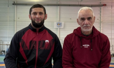 «Я им ничем не помог». Тренер Хамзата Чимаева заявил о долге перед казахами